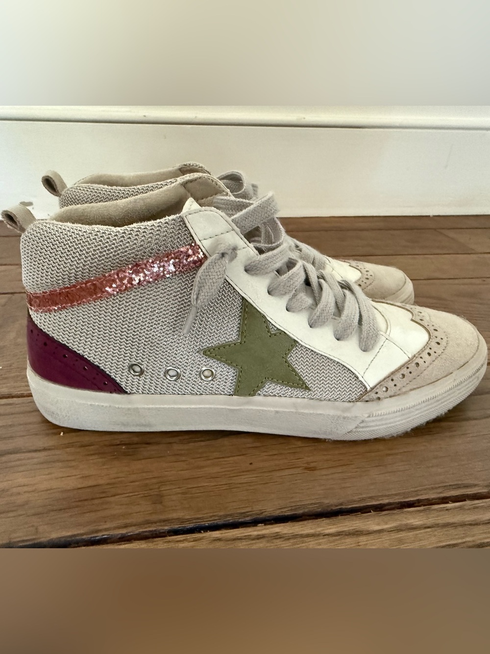 ShuShop Olive Star High-Top Sneakers with Pink Glitter Stripe